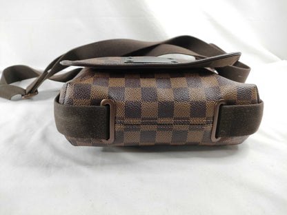 LOUIS VUITTON Damier Brooklyn PM N52120 CA1151 Shoulder Bag