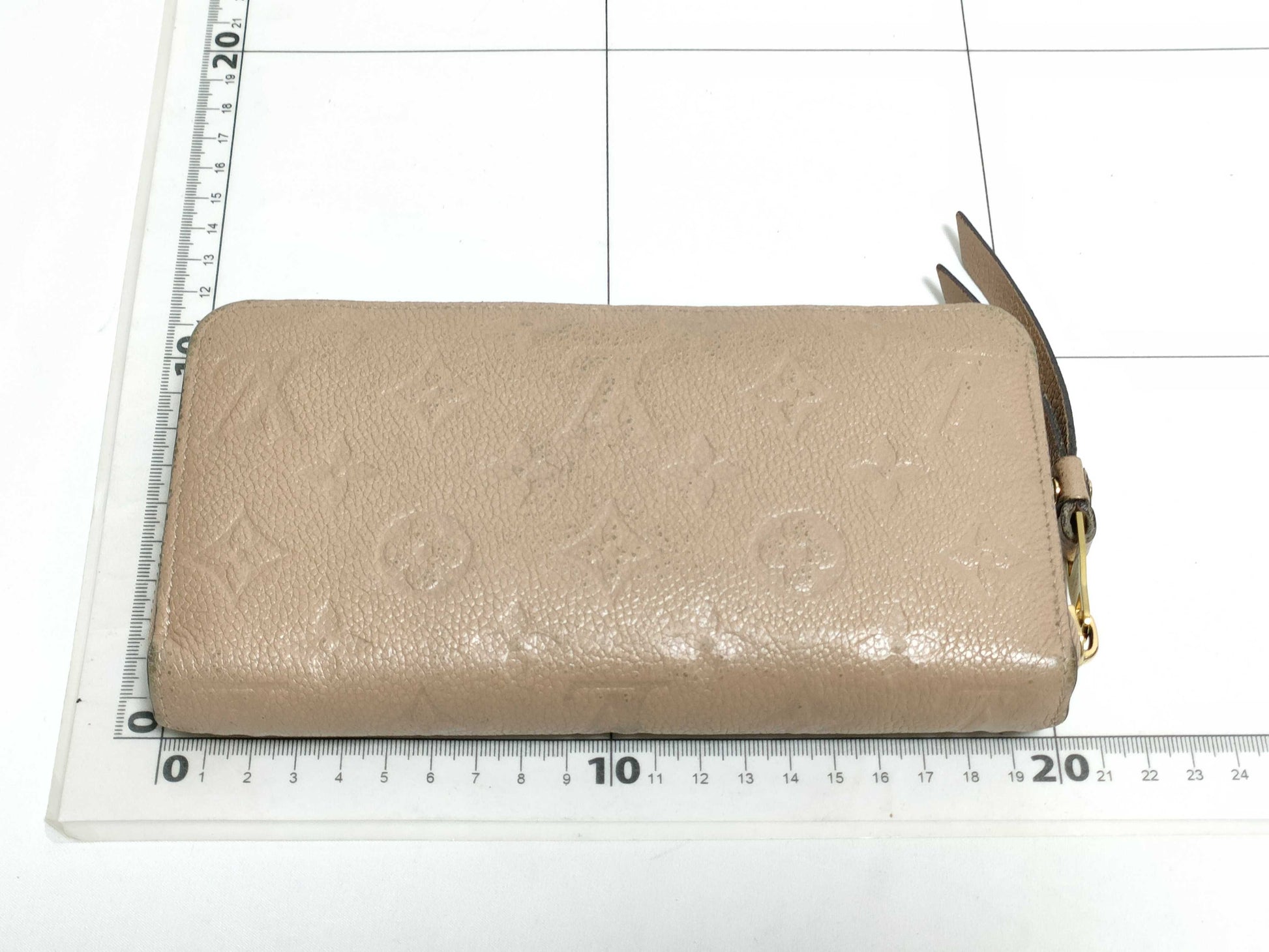 LOUIS VUITTON M60746? Monogram Unplanted Zippy Wallet Dune Boxed Wallet