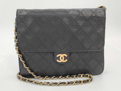 CHANEL Matlasse Shoulder Bag