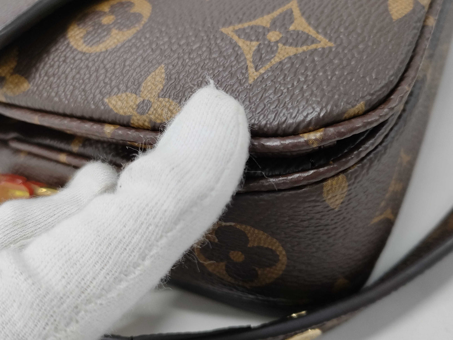 LOUIS VUITTON Pochette Metis EW M46279 Shoulder Bag