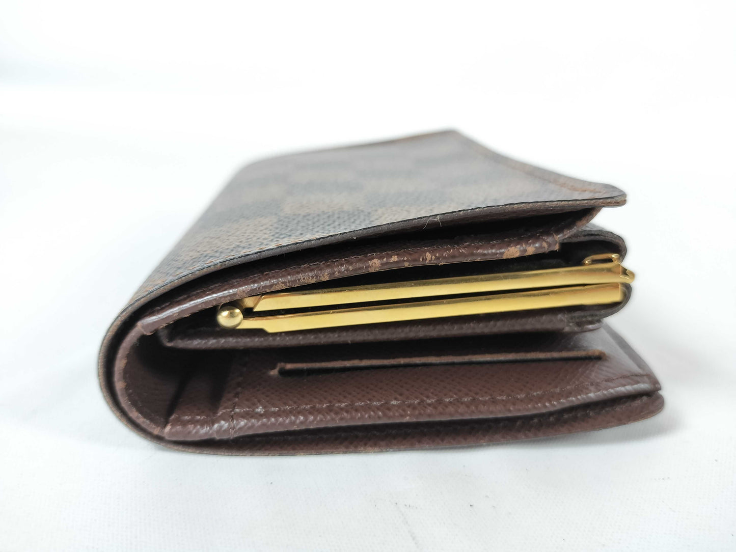 LOUIS VUITTON Damier Folding Wallet with Clasp Closure MI0069