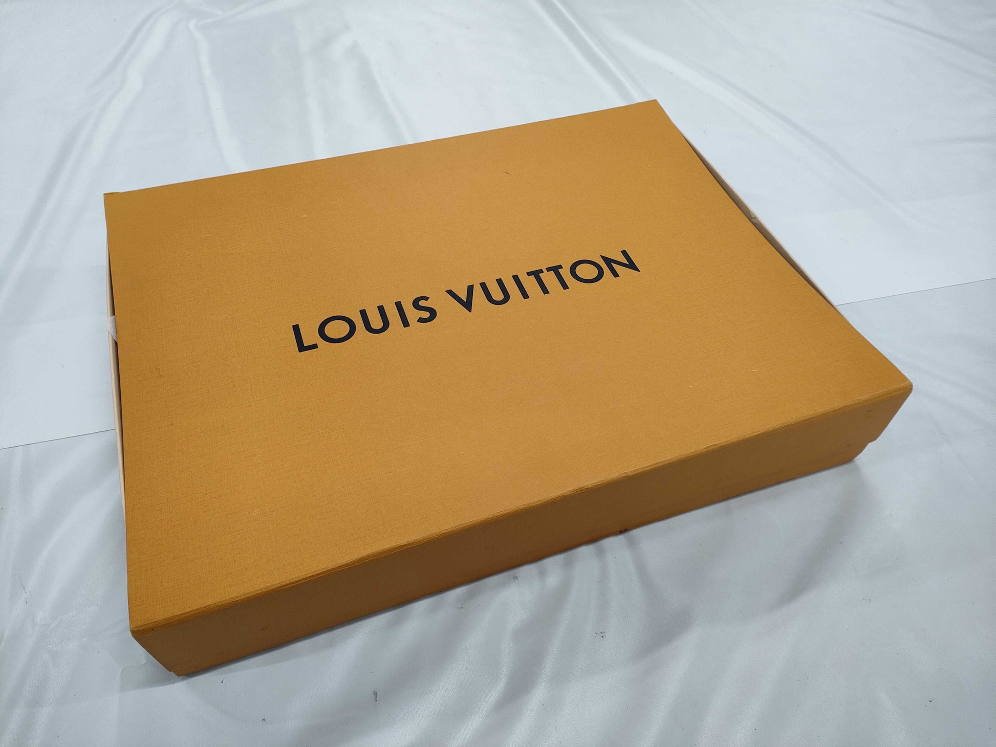 LOUIS VUITTON Louis Vuitton Monogram T-shirt Size L T-shirt
