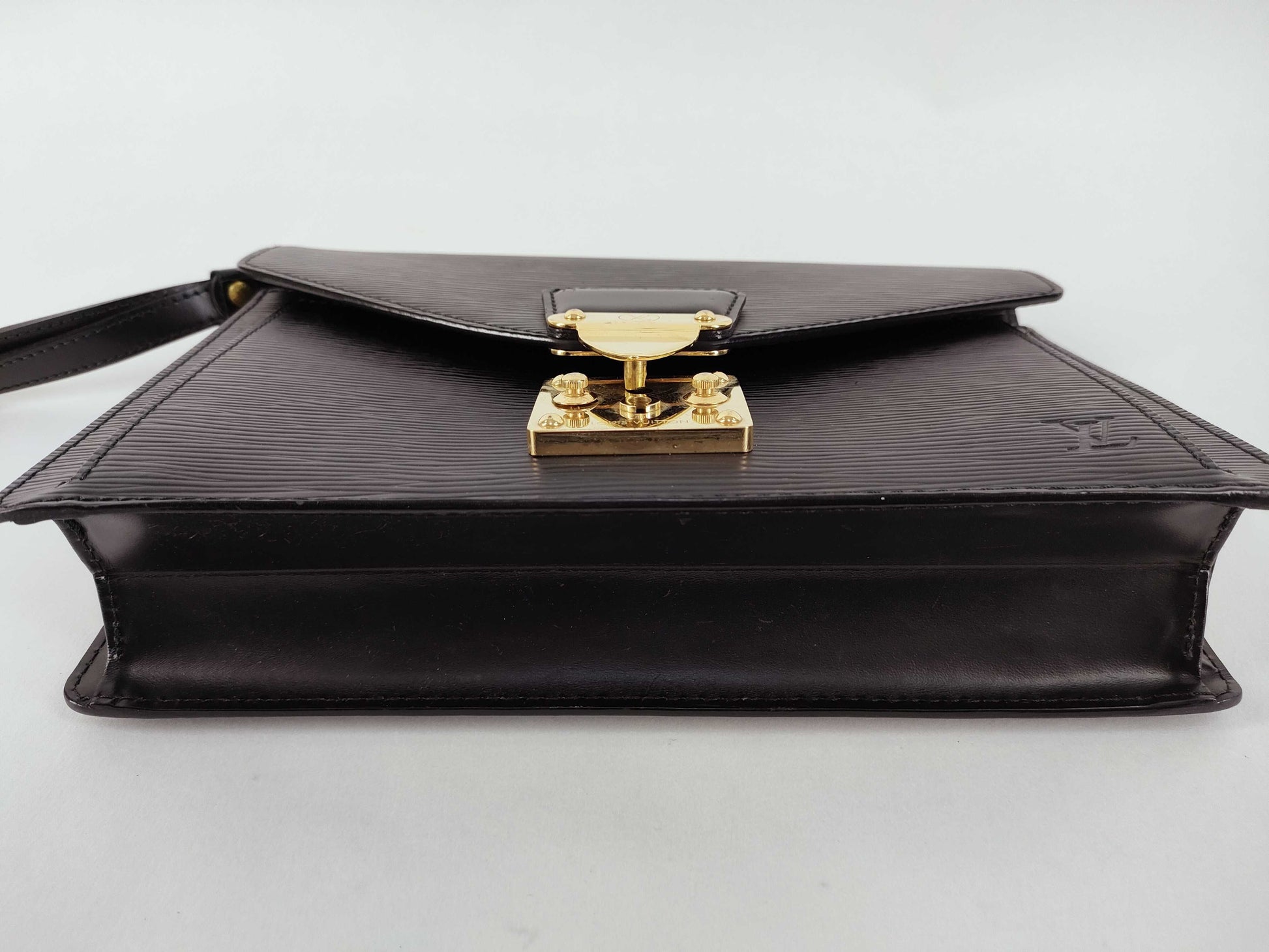(10307_0131) LOUIS VUITTON Epi Leather LV Epi Serie Dragonne M52612 VI0094 Second Bag