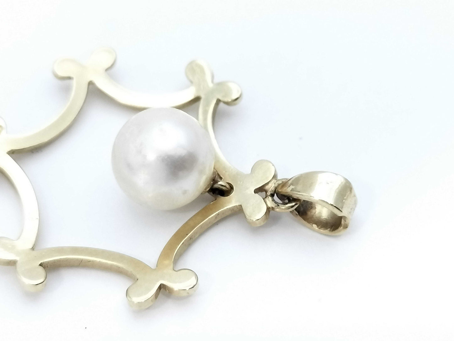 Pearl diameter: approx. 7.2mm, 14K gold, 2.2g pendant top 