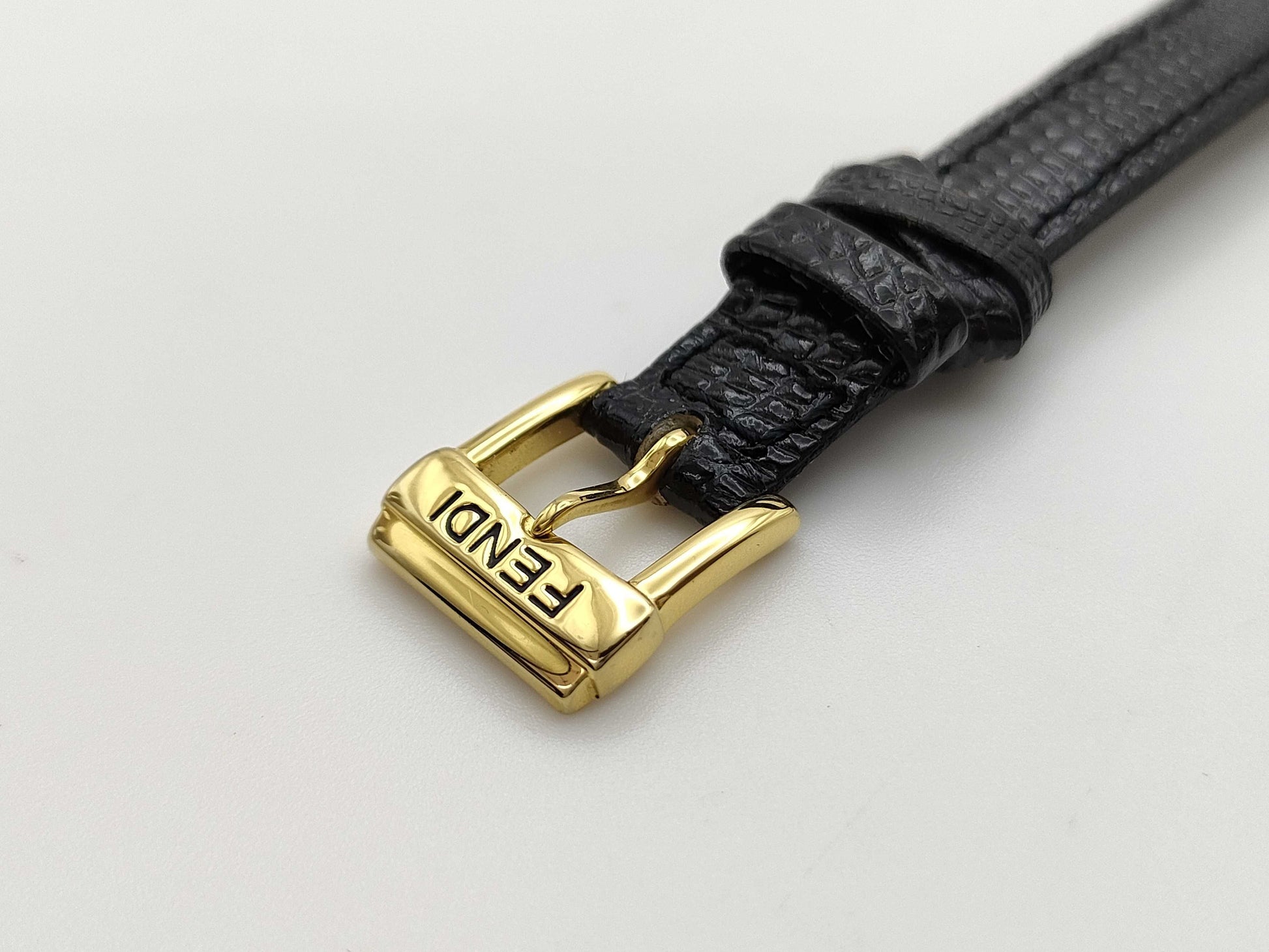 FENDI 640L 040-425 Quartz Women's Watch