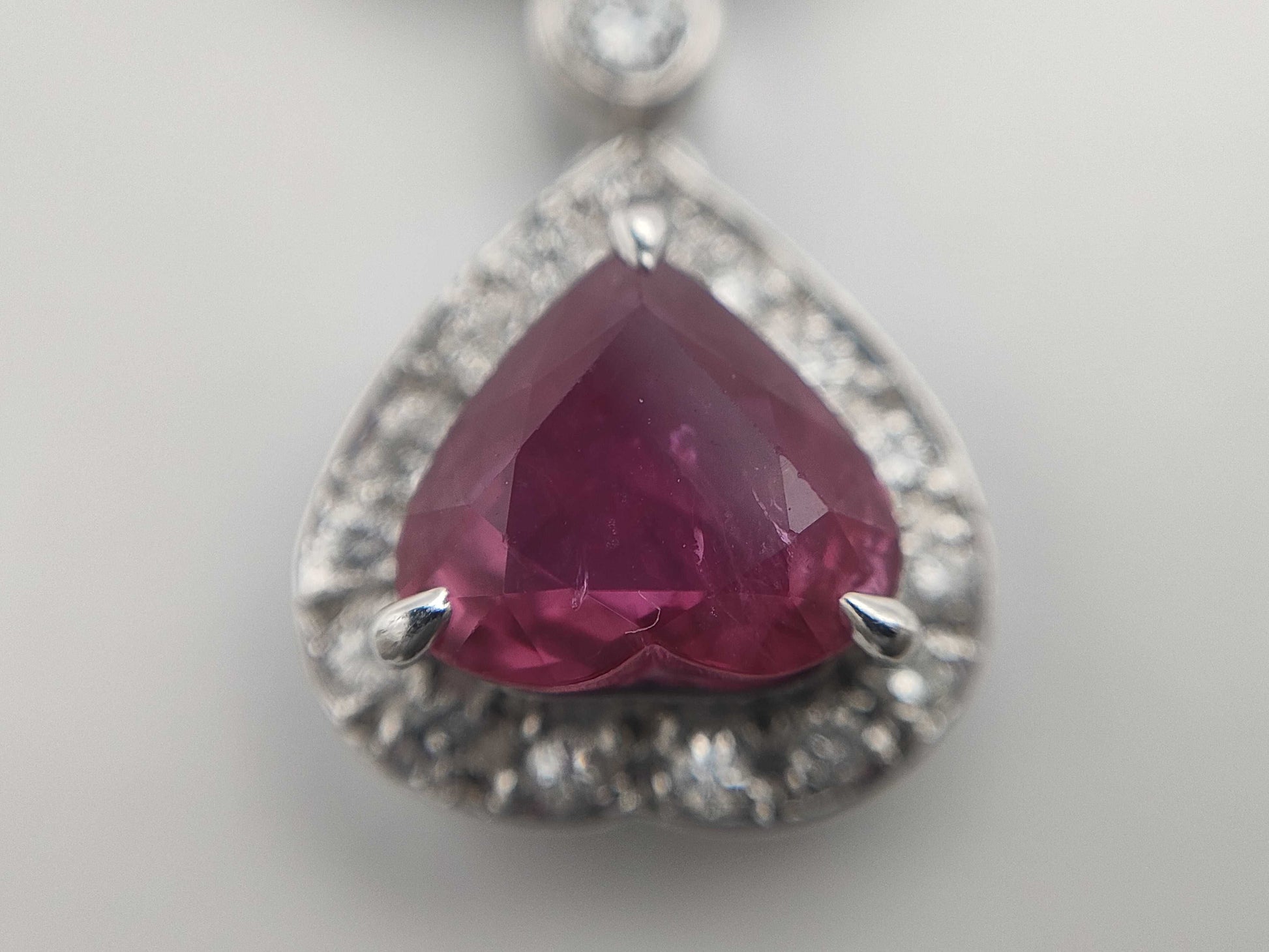 R1.04ct D0.13ct / R1.41ct D0.12ct / R1.37ct D0.12ct PT900 8.6g Pendant Top 