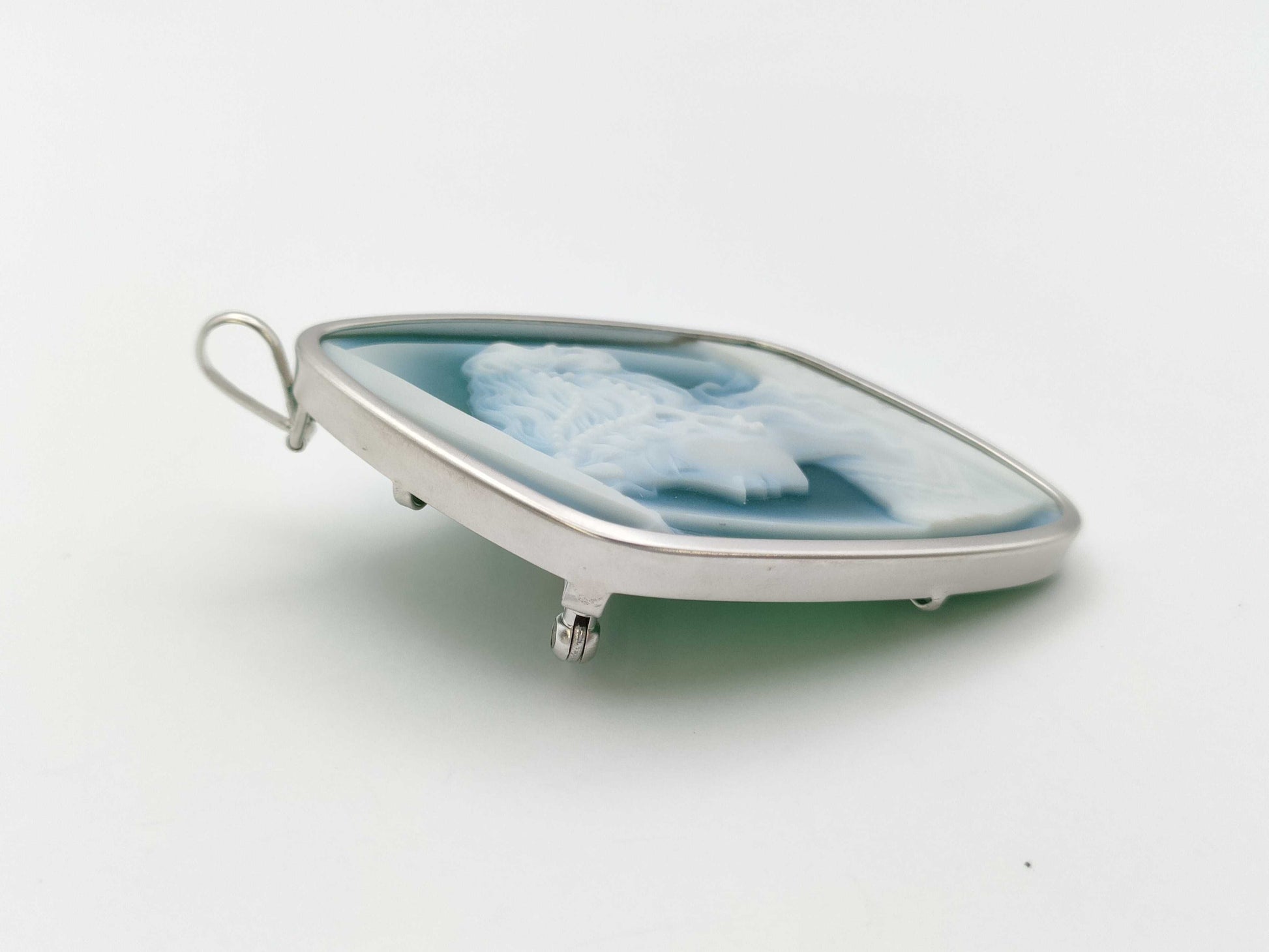 Cameo K14WG 11.6g Brooch 