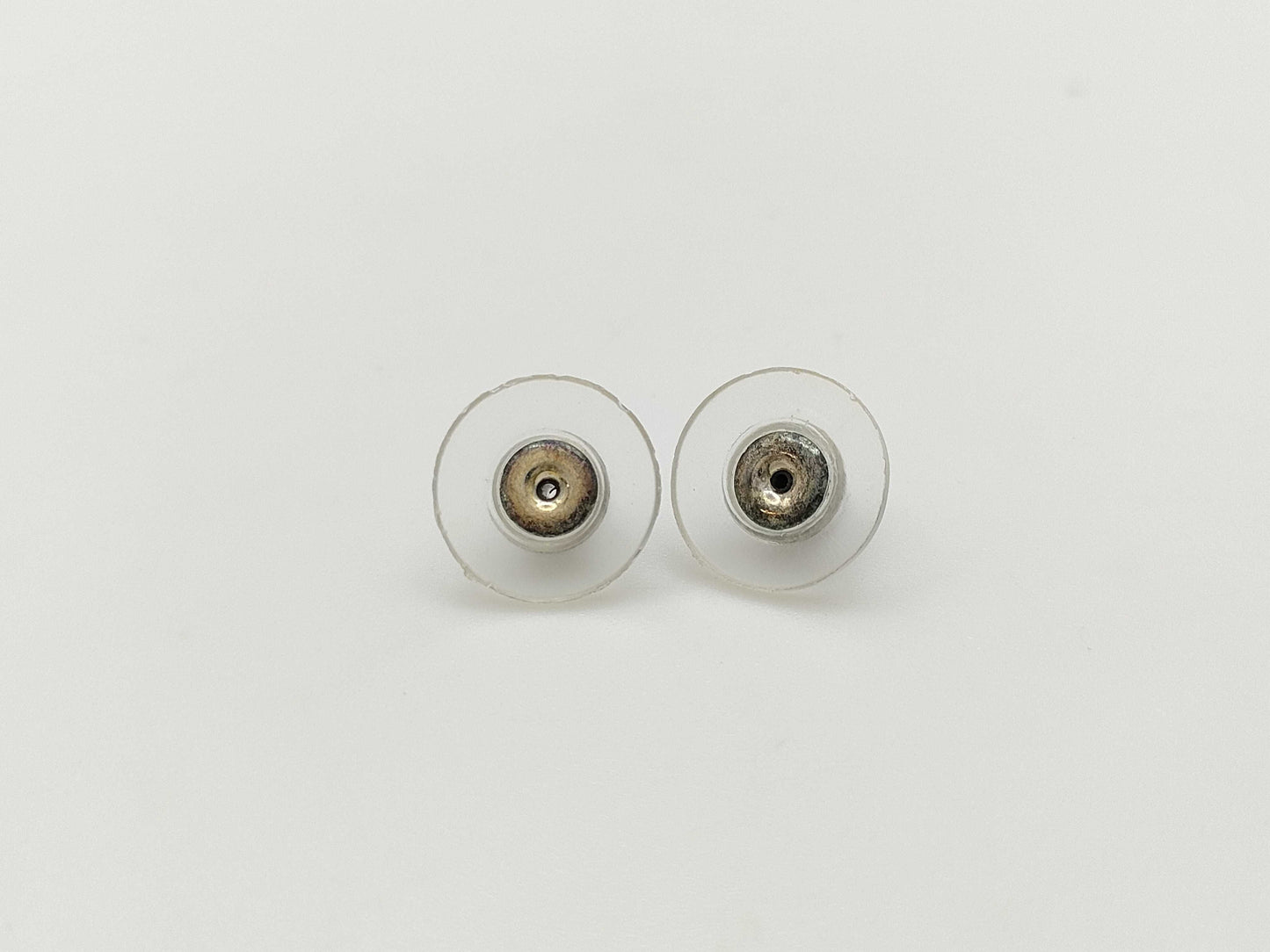 CHANEL Chanel engraved 00T earrings