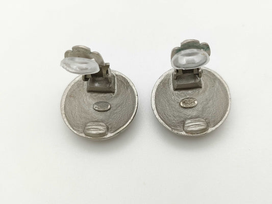 CHANEL Chanel engraved 99A earrings