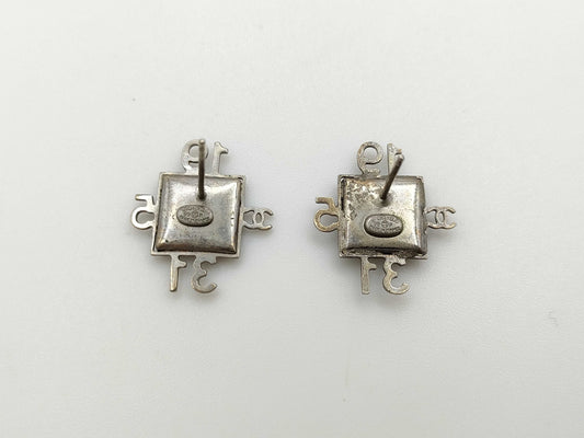 CHANEL Chanel engraved 99P earrings