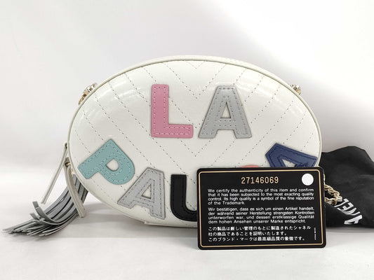 (10305_0005) CHANEL CHANEL La Pausa V-Stitch Chain Shoulder Bag in White with Gold Hardware and Calfskin Leather, 27146069