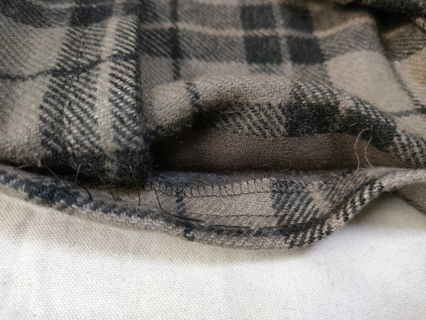 Lardini Checked Cashmere 100% Tailored Jacket Size 44
