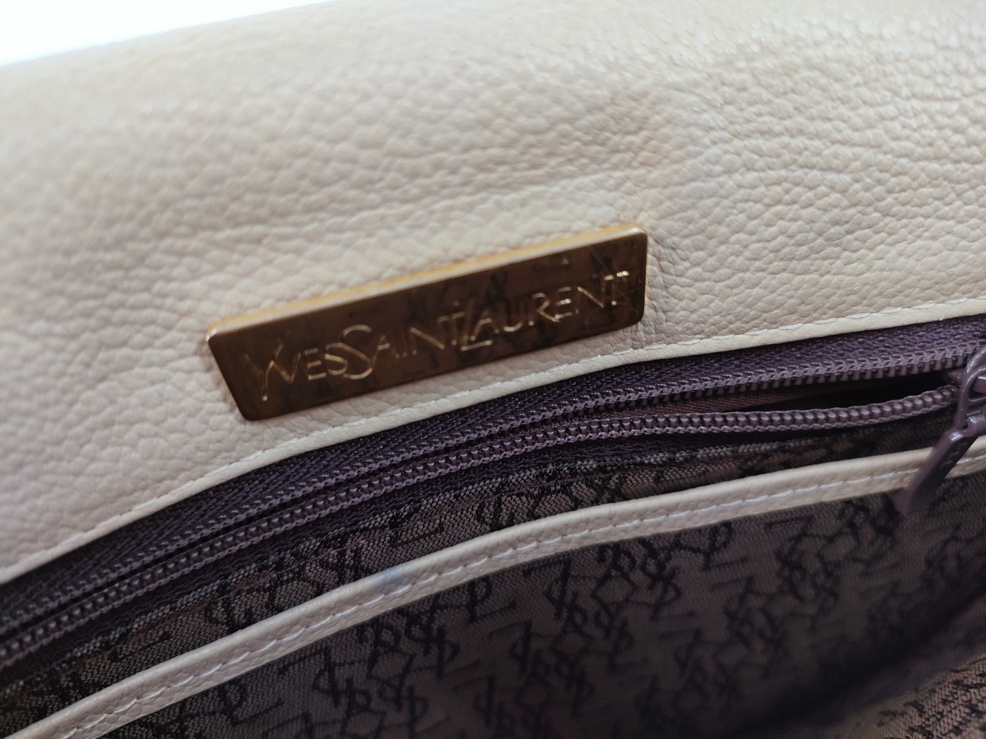 Yves Saint Laurent Logo Leather Shoulder Bag