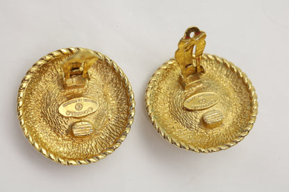 CHANEL pearl earrings
