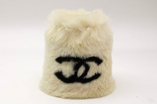 CHANEL Coco Mark Lapin Fur Bracelet/Bangle