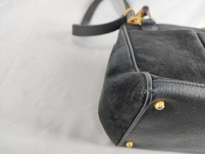 GUCCI Bamboo Gucci Shoulder Bag/Handbag 2-Way Bamboo Suede Black Handbag
