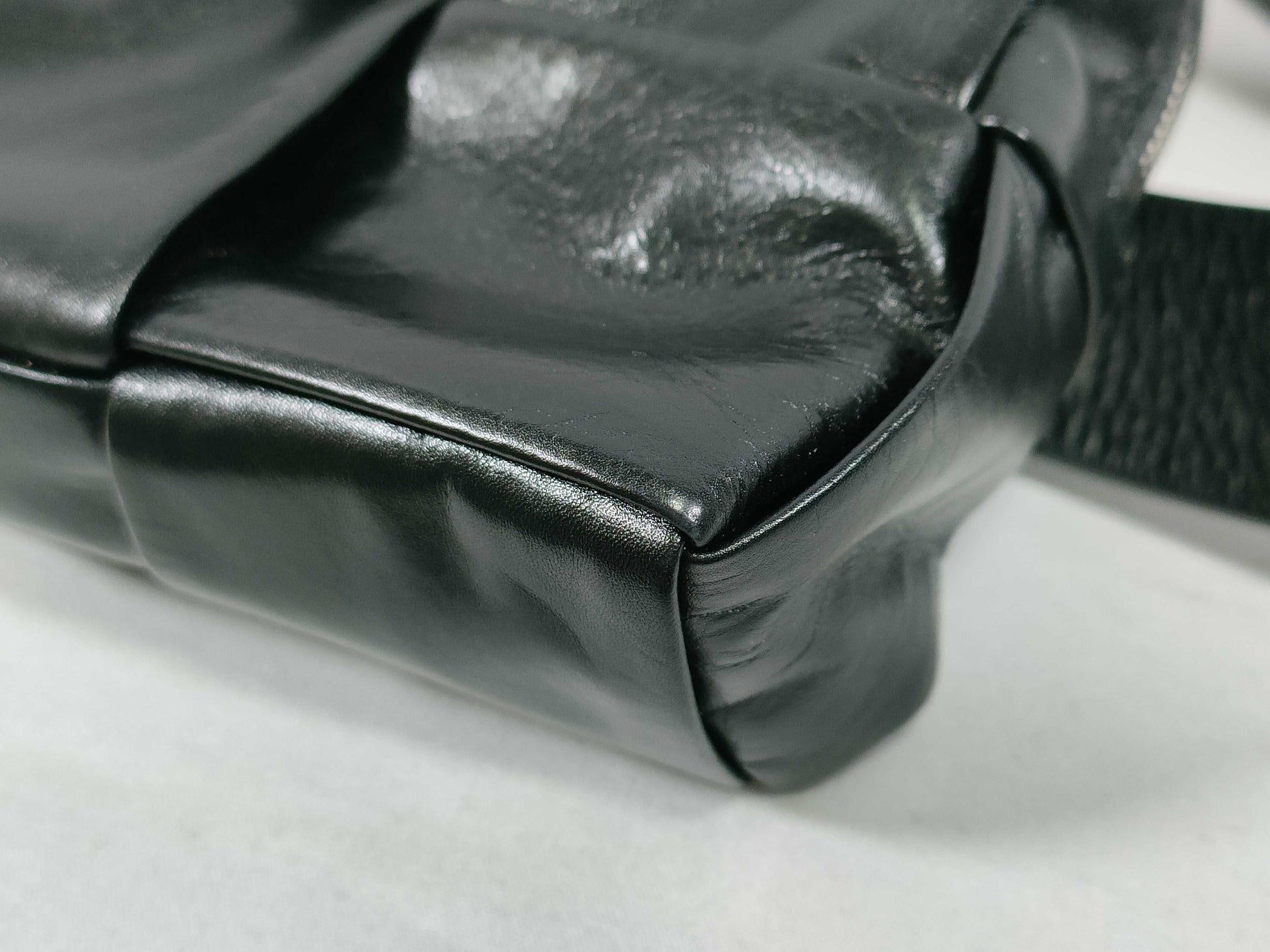 BOTTEGA VENETA Intrecciato BOTTEGA Maxi Intrecciato Belt Bag Waist Bag
