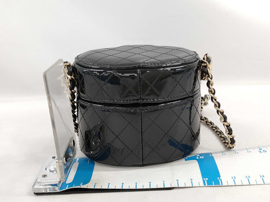 CHANEL CHANEL Matelasse Coco Allure Vanity Bag