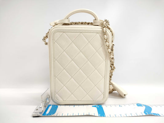 CHANEL CC Filigree Vanity Bag in White Caviar Leather Shoulder Bag