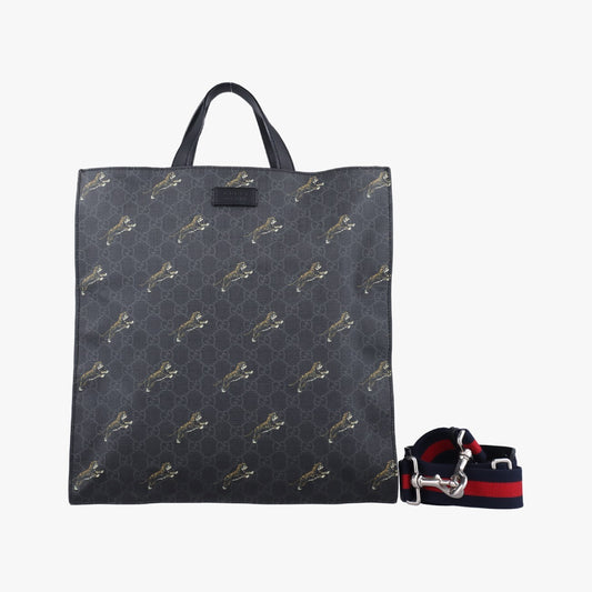 GUCCI GG Supreme Tiger Black x Multi PVC Coated Canvas Shoulder Bag 495559C029271246