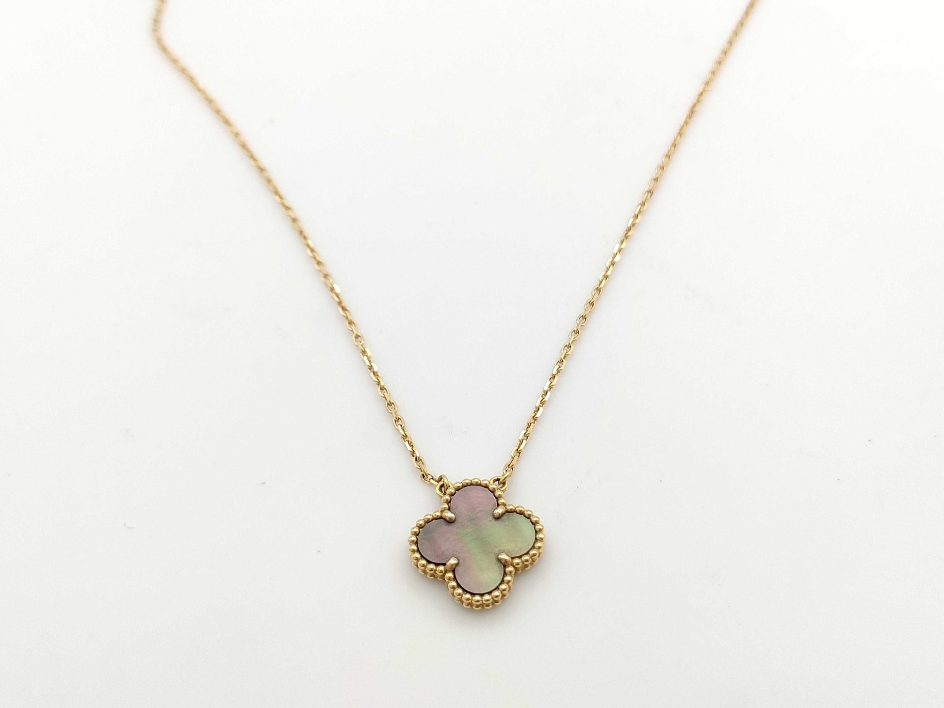 Van Cleef & Arpels Vintage Alhambra Gray Mother-of-Pearl Au750 5.1g Necklace 
