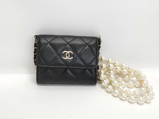 CHANEL Lambskin Matelasse Pearl Chain Wallet No. 31 Shoulder Bag