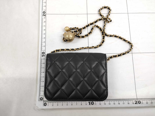 CHANEL Matelasse Chain Shoulder Pouch Black Lambskin Shoulder Bag