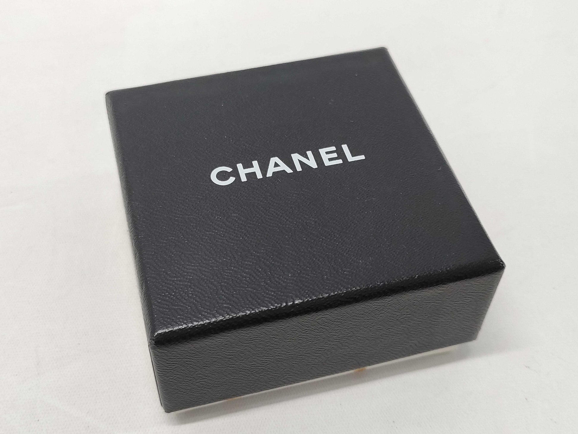 CHANEL CHANEL Brooch Matelasse Coco Mark Brooch