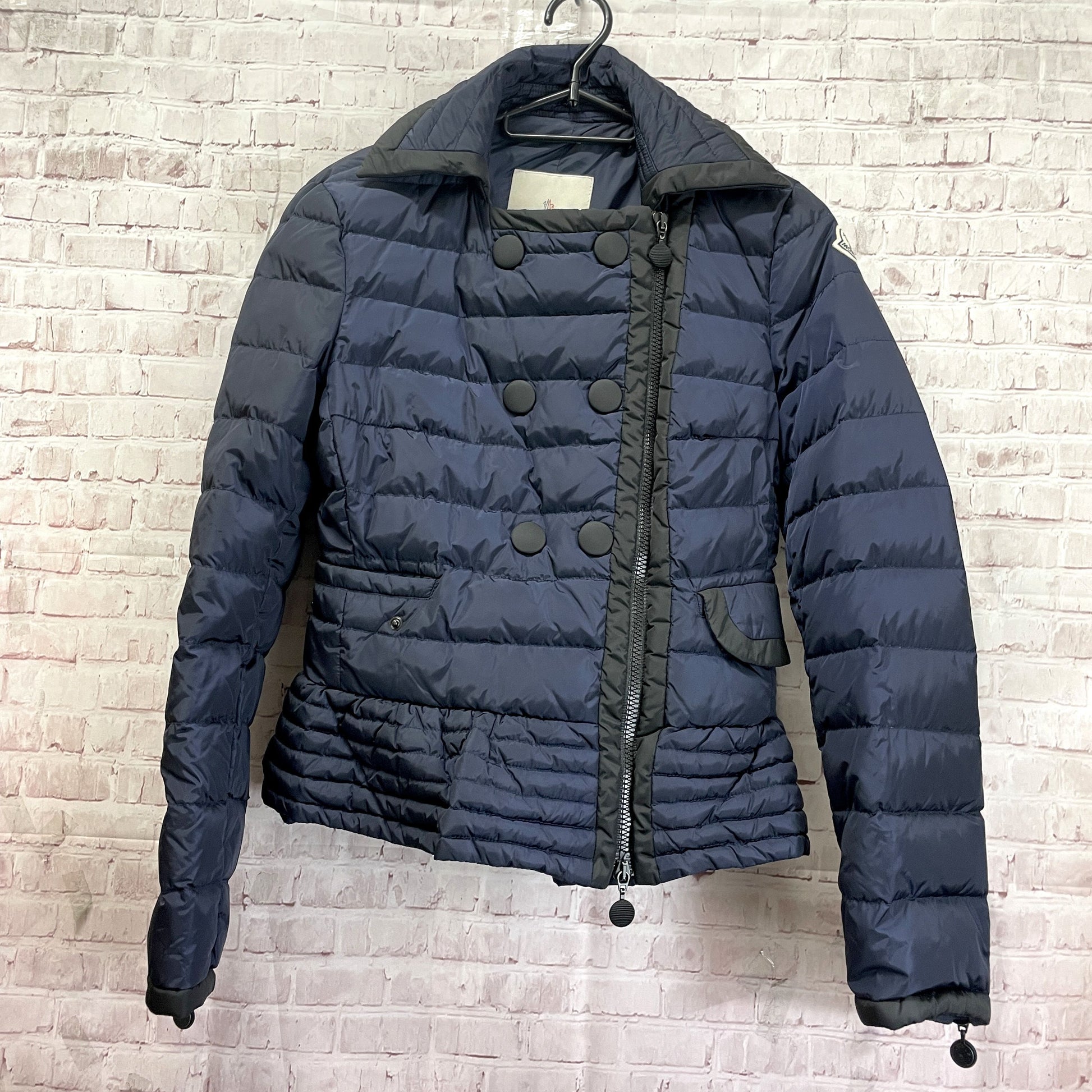 MONCLER Beaver Navy Down Jacket Size 1