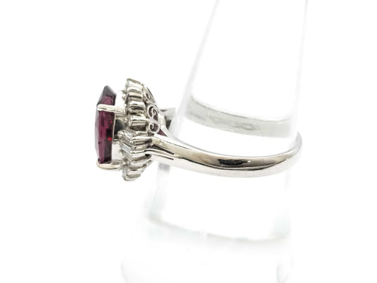 5.31ct colored stone, 0.44ct diameter, PT900, 8.3g ring 