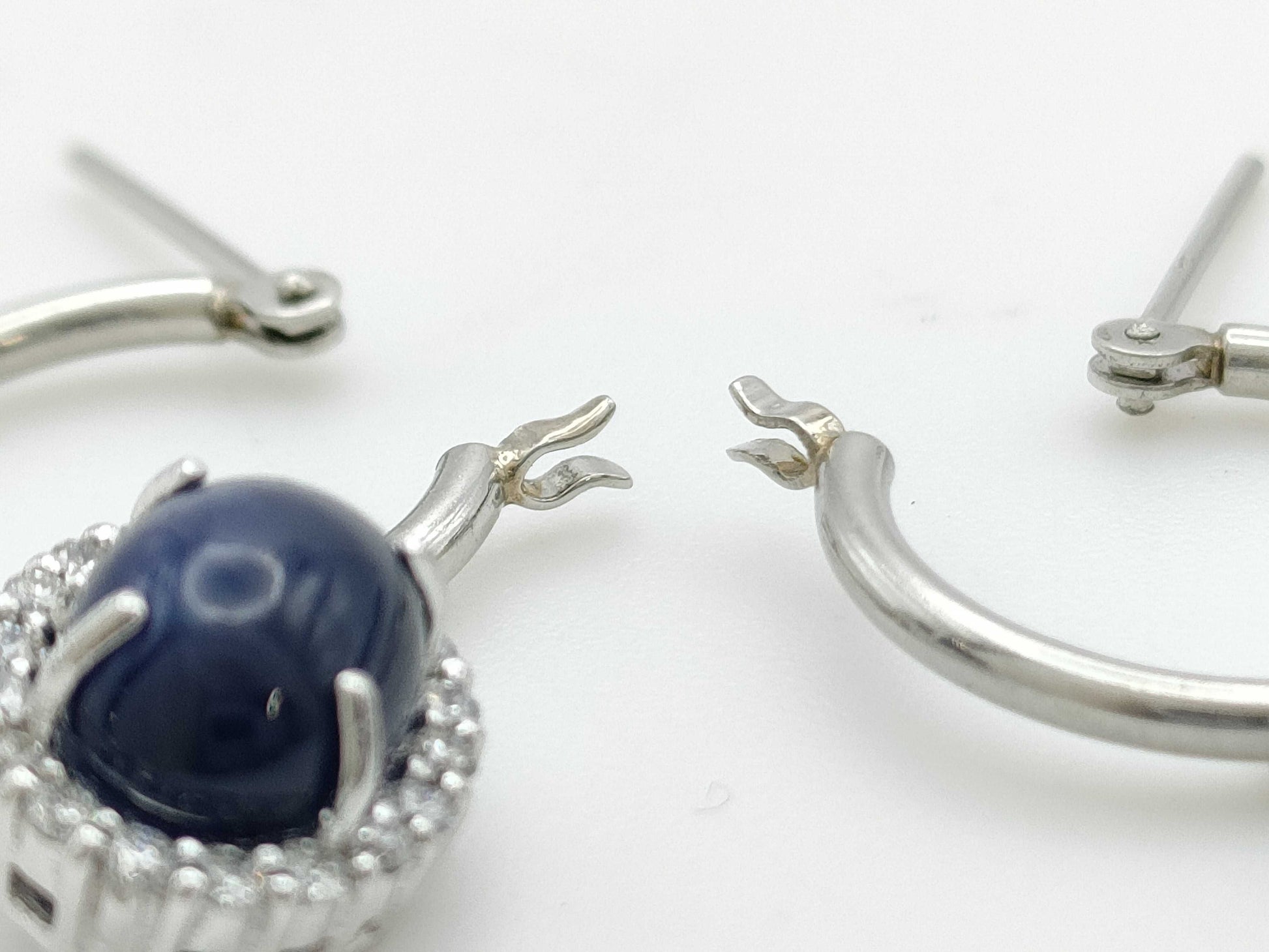 Cabochon Sapphire 2.14/2.27ct D0.16/0.17ct PT900 5.4g Earrings 