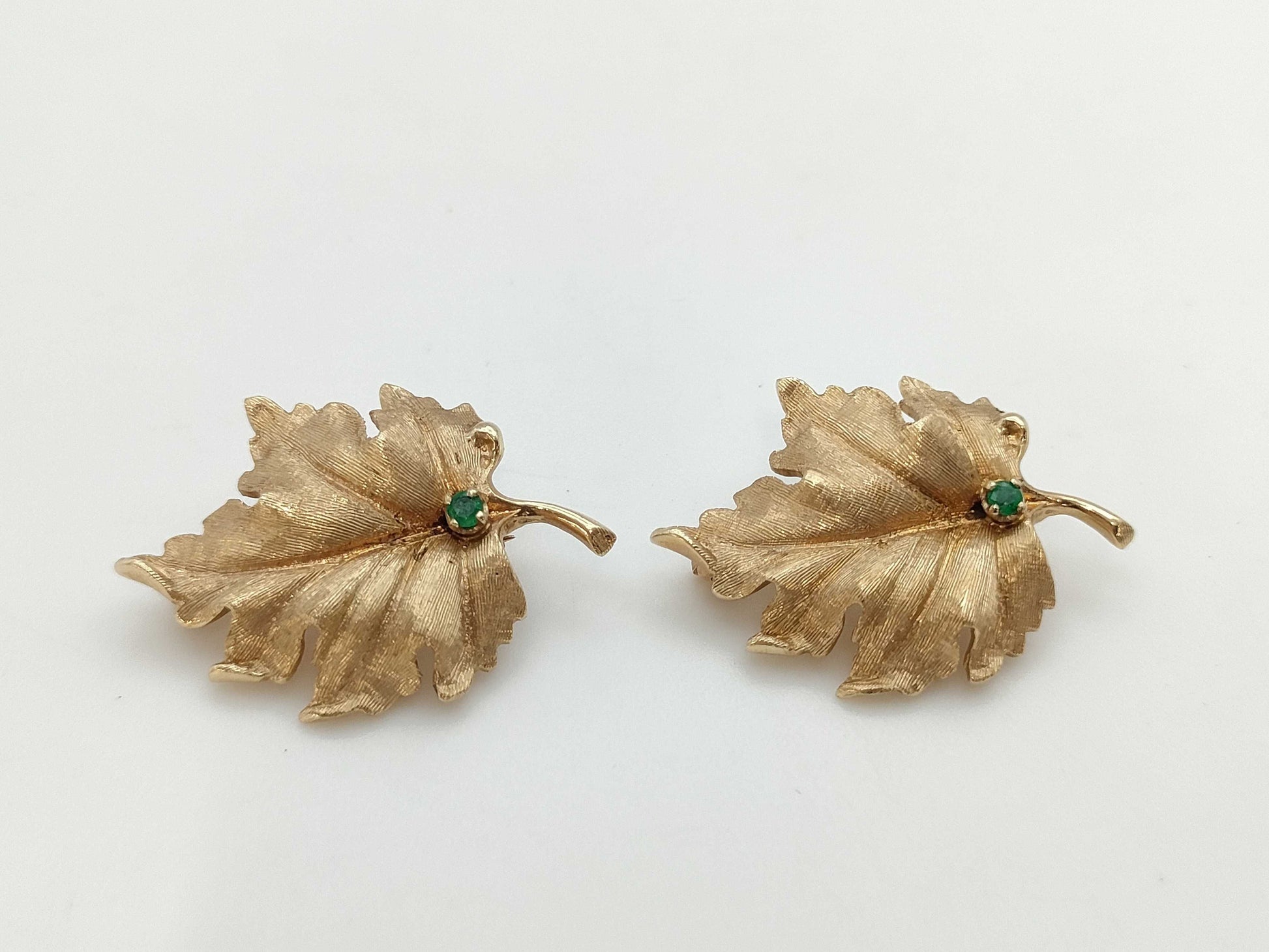 Tiffany & Co. Emerald 14K 9.7g Brooch 