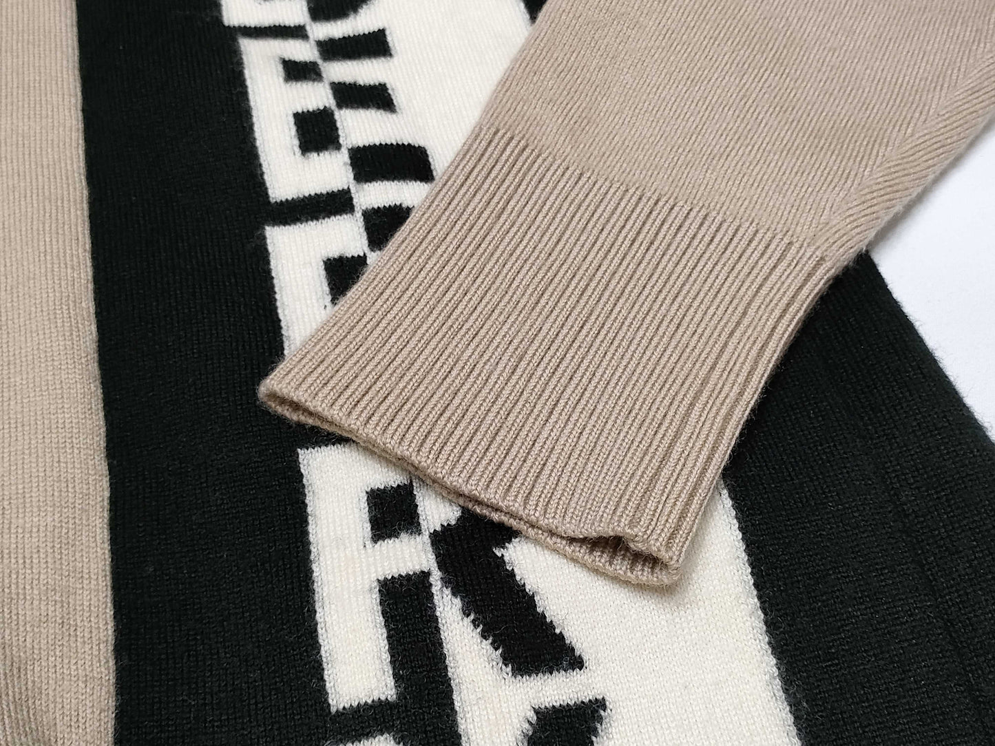 BURBERRY BURBERRY Long Sleeve Logo Cardigan Cardigan