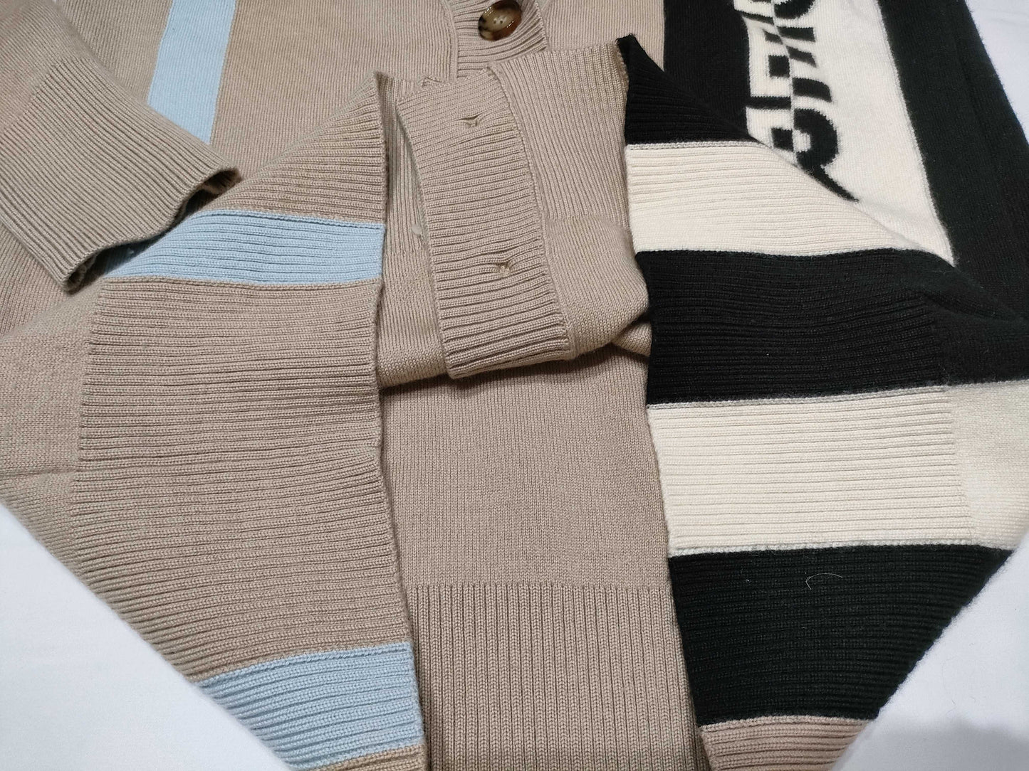 BURBERRY BURBERRY Long Sleeve Logo Cardigan Cardigan