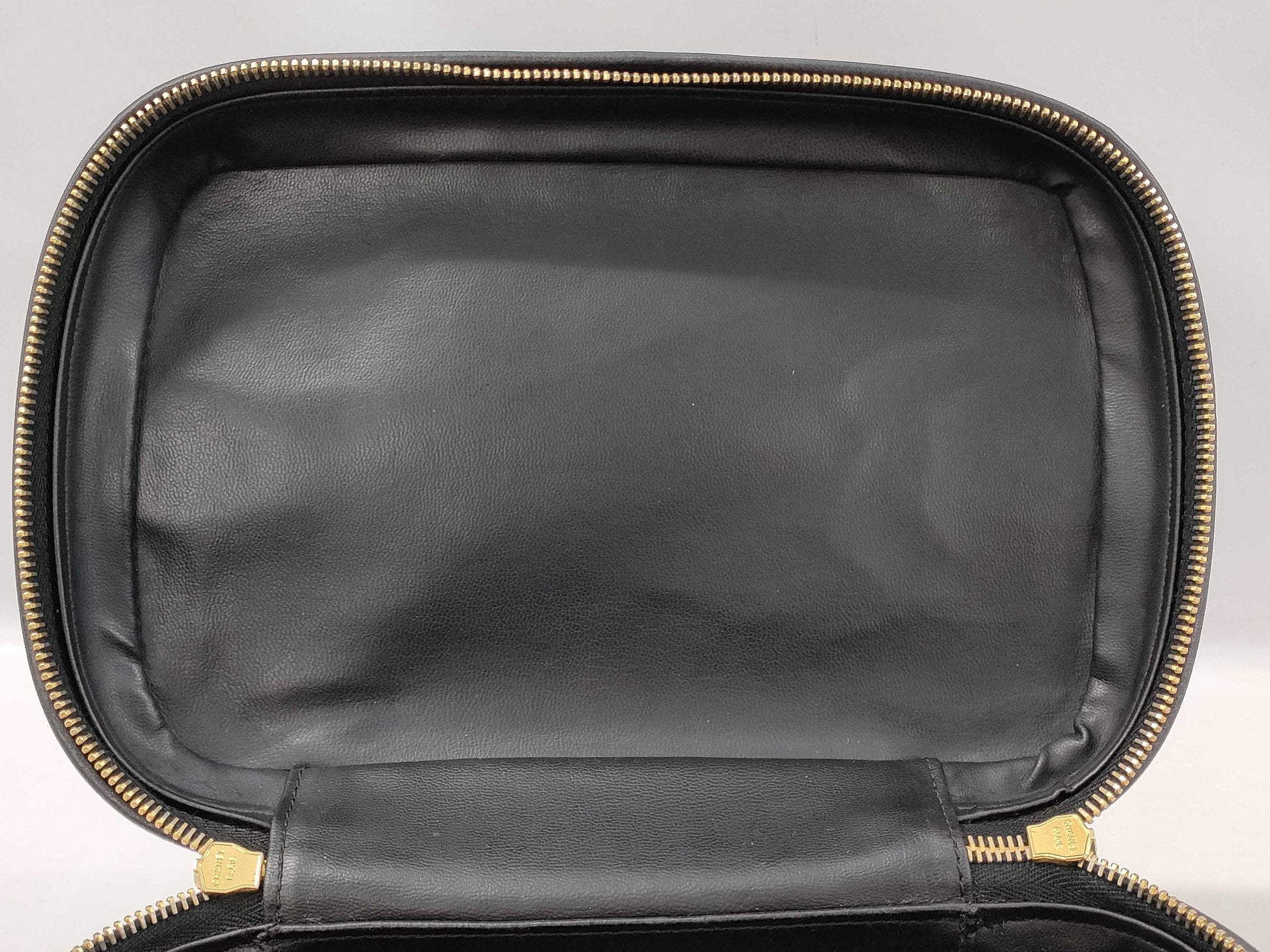CHANEL Caviar Skin 2-Way Vanity Bag