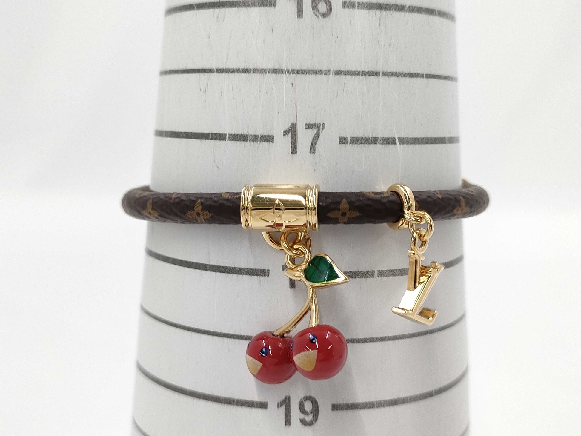 LOUIS VUITTON M8977Z LV x TM Bracelet - Cherry Bracelet/Bangle