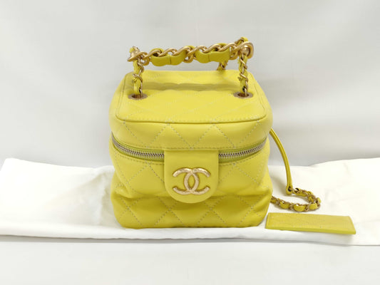 CHANEL CHANEL Vanity Chain Shoulder Bag in Yellow Calfskin with Gold Hardware, C61JNHAE Shoulder Bag
