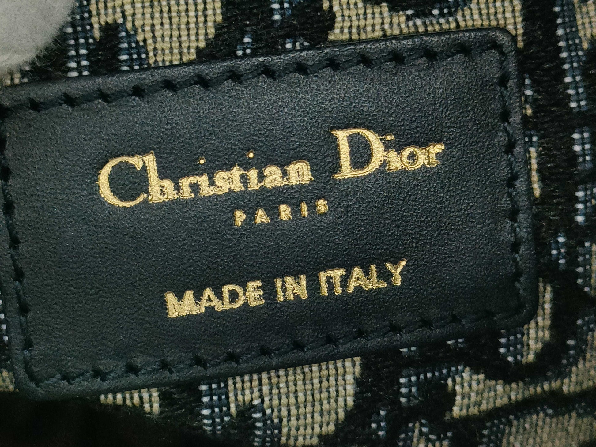 Dior Oblique Wicker Shoulder Bag M7600CMVO Navy Brown with Gold Hardware, Canvas and Rattan, 63-MA-0251 Shoulder Bag