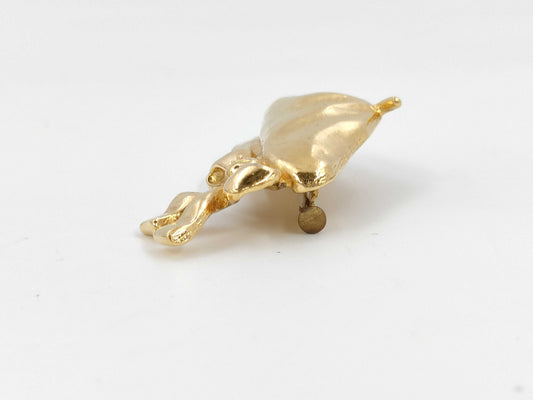 CHANEL beret brooch