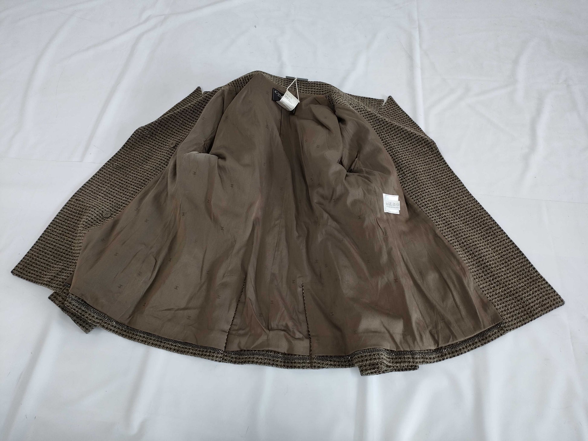 CHANEL FLOWER COCO MARK BUTTON DOUBLE TAILORD JACKET Size 40 Jacket
