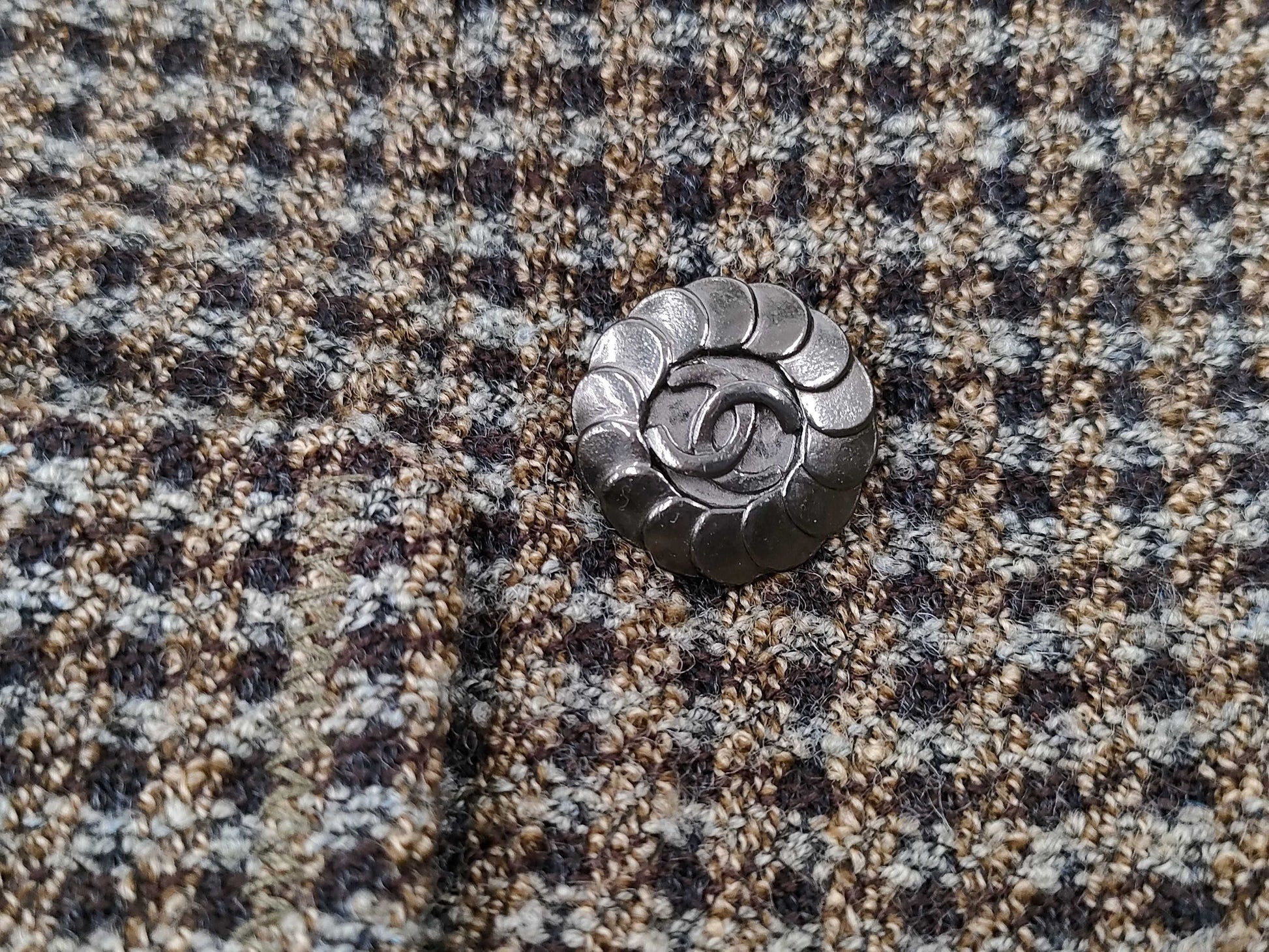 CHANEL FLOWER COCO MARK BUTTON DOUBLE TAILORD JACKET Size 40 Jacket
