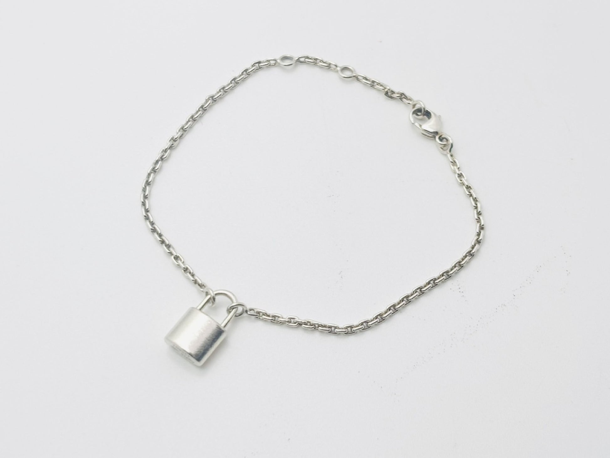 LOUIS VUITTON Q95450 Silver Lockit Bracelet, 925 Silver Bracelet/Bangle