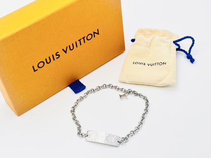 LOUIS VUITTON M00681 Monogram Bold Bracelet, Silver