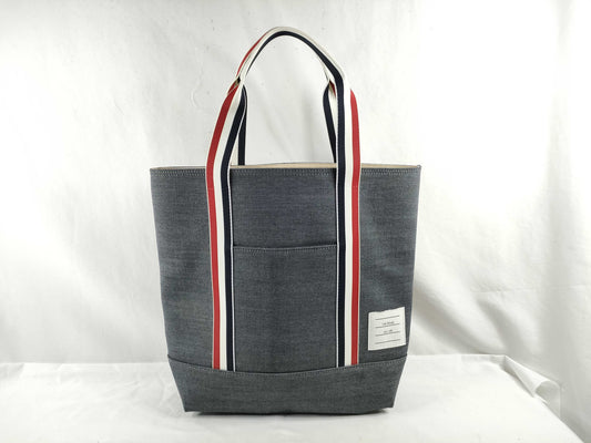 . Tote bag
