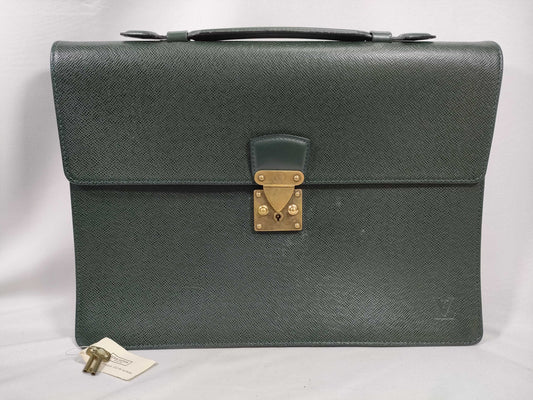 LOUIS VUITTON Taiga Servie Clado M30074 Business Bag
