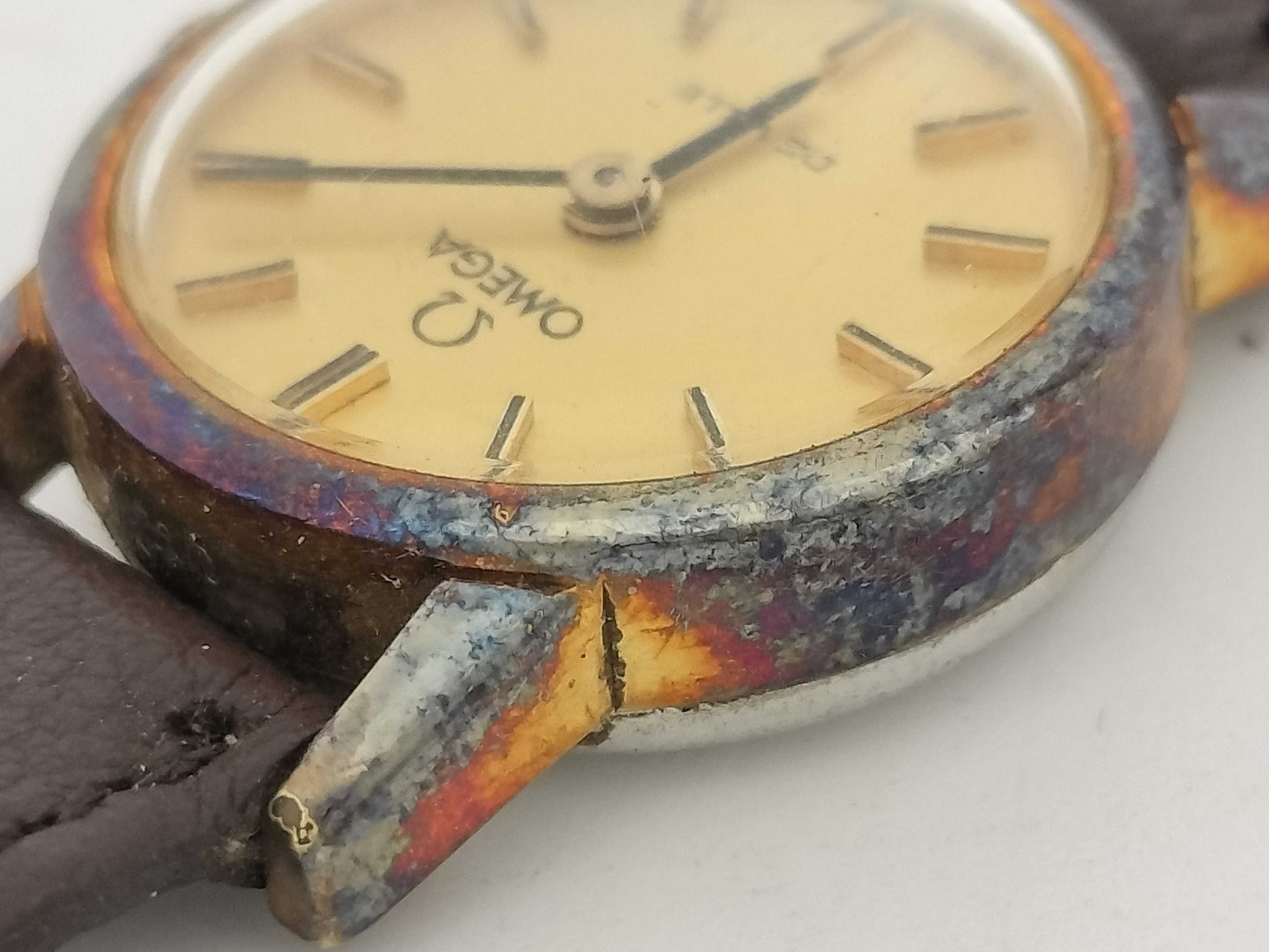 OMEGA De Ville Stainless Steel/GP/Leather/Hand-Wound Gold Dial Women's Watch