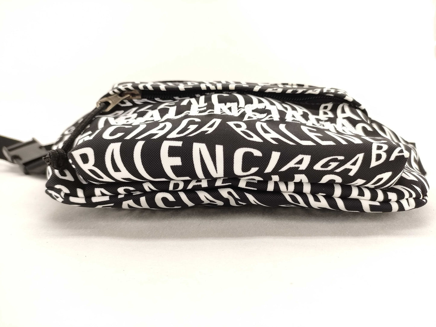 BALENCIAGA All-Over Print Nylon Canvas Waist Bag 533009.1060.W・002123 White/Black Waist Bag