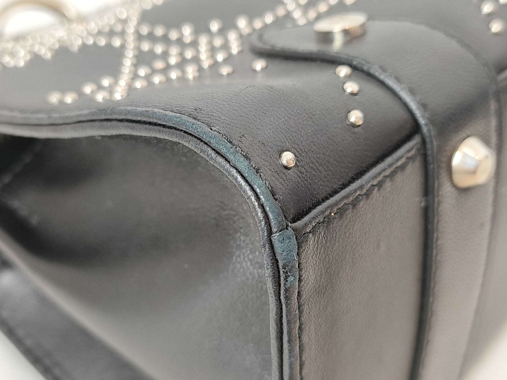 Dior Christian Dior Leather Handbag 05-MA-1003 Black Handbag