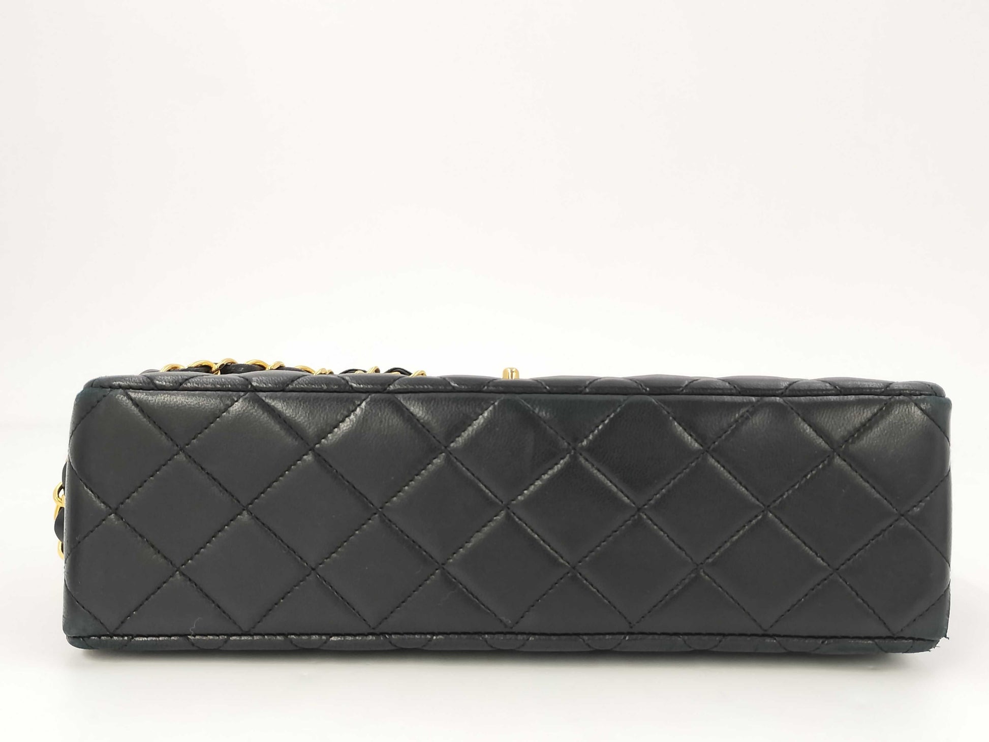 CHANEL Lambskin Matelasse Chain Shoulder Bag