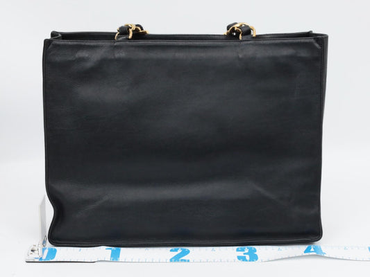 CHANEL Giant Chain Tote No. 3 Shoulder Bag
